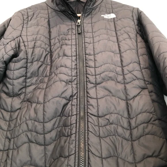 The North Face Quilted Zip-Up Coat- Large - Picture 2 of 16